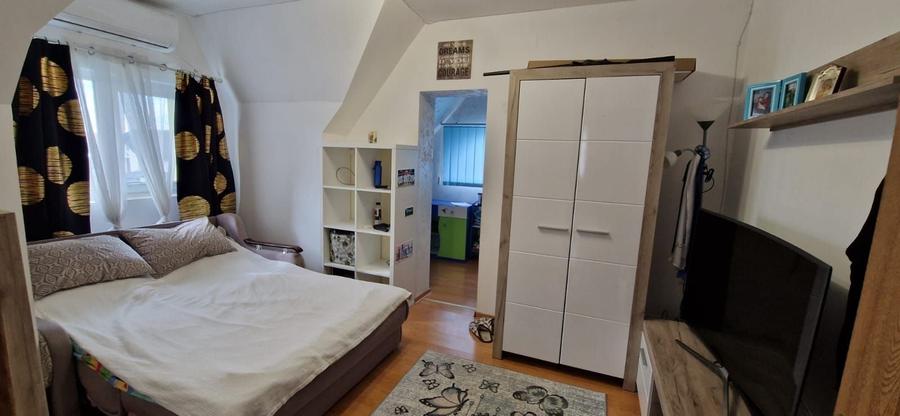 Casă individuală cu 4 camere cu Piscina în Săcălaz
