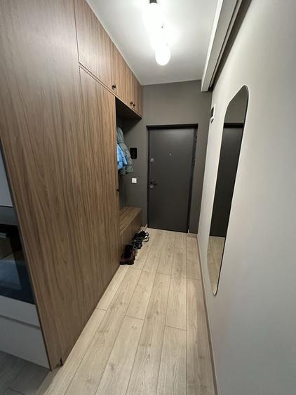 Apartament cu 2 camere semidecomandat în Chinteni