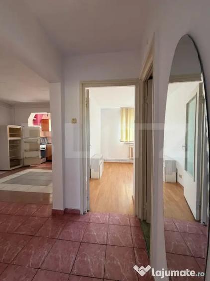 Apartament cu 2 camere decomandat în Central