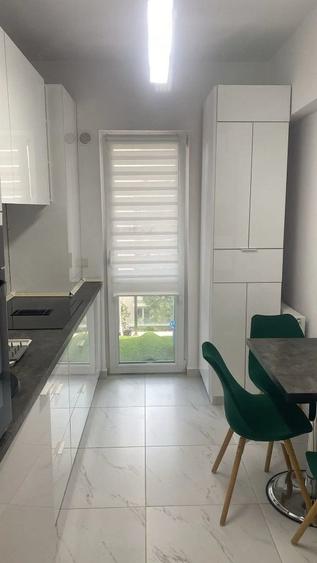 Apartament cu 2 camere decomandat în Metalurgiei