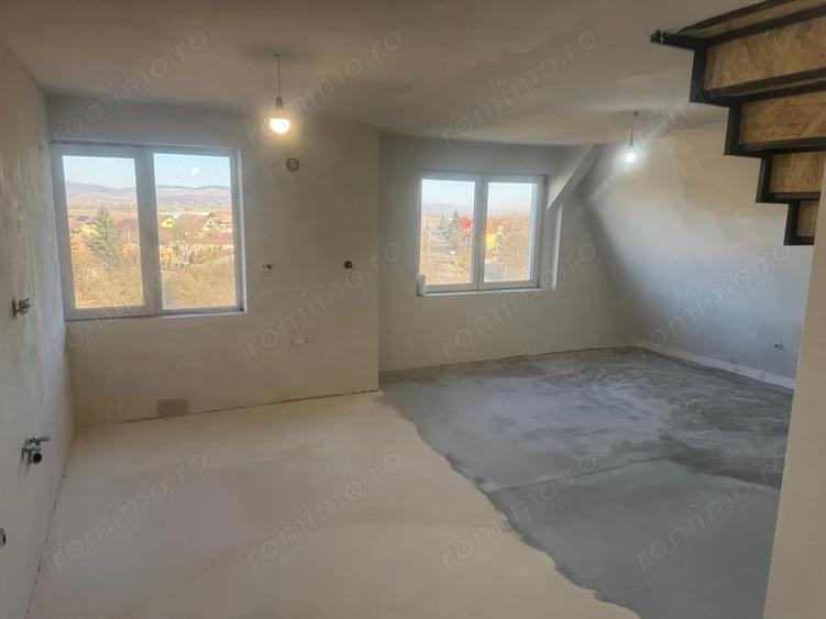 Apartament cu 3 camere decomandat în Sângeorgiu de Mureș