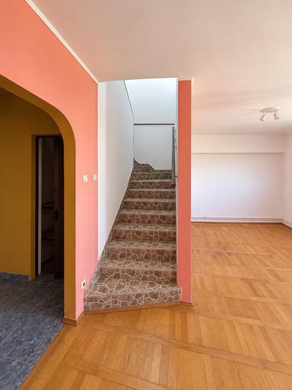 Apartament cu 3 camere decomandat în Ultracentral