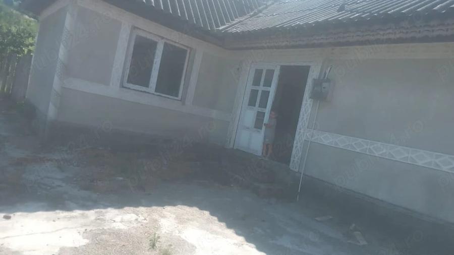 Casă cu Teren 1068 Mp în Homocea