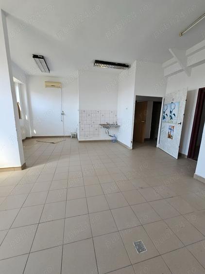 Spațiu comercial, de 45 mp, în Săveni