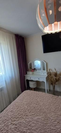 Apartament cu 3 camere decomandat în Tomis Nord