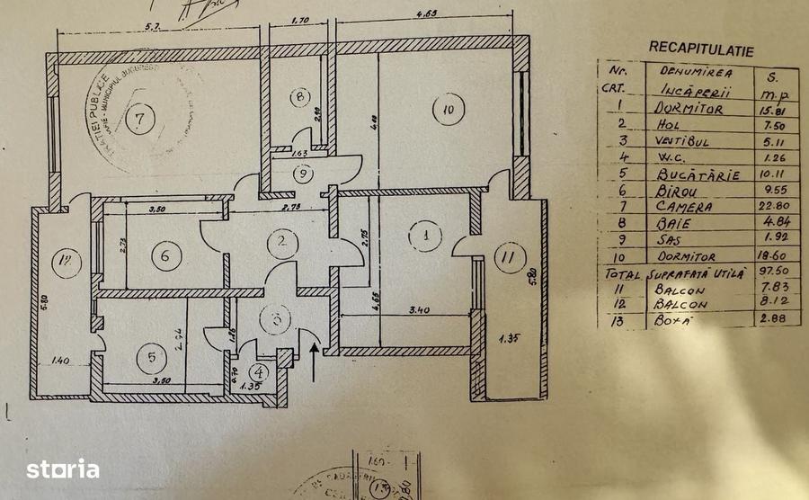 Apartament cu 4 camere decomandat în Pajura
