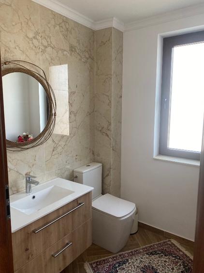 Duplex cu 6 camere cu Canalizare în Afumați