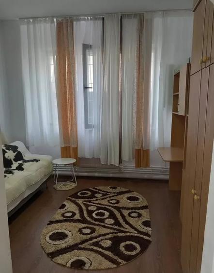 Garsonieră decomandată în Zimbru