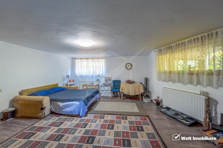 Casă individuală cu 7 camere cu Canalizare în Gruia