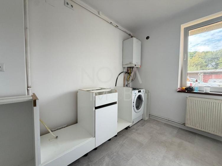 Apartament cu 2 camere semidecomandat, mobilat în Central