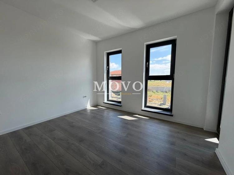Casă cu 4 camere cu Teren 250 Mp în Săcălaz
