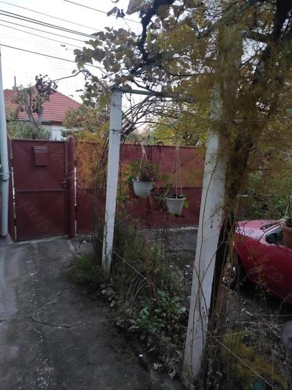 Casă cu Teren 1000 Mp în Central