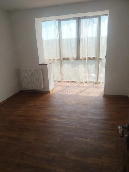 Apartament cu 2 camere semidecomandat în Calea București
