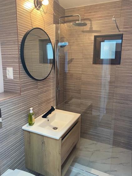Apartament cu 2 camere decomandat în Micro 17