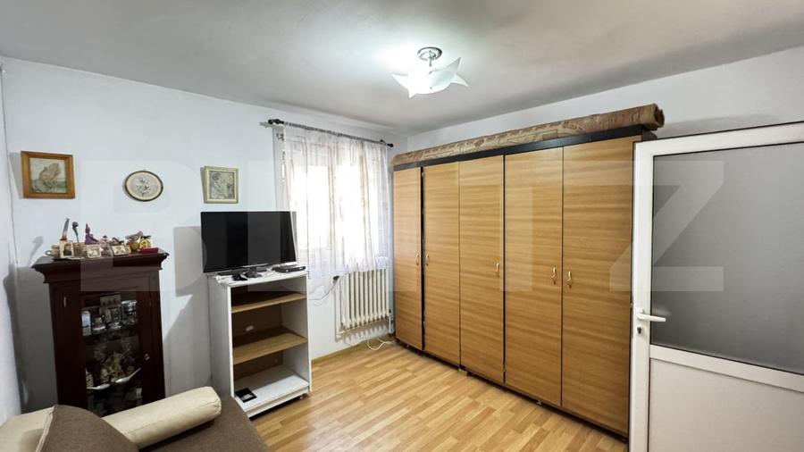 Apartament cu 2 camere semidecomandat, mobilat în Cetate
