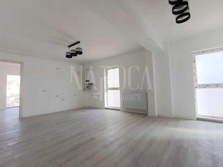 Apartament cu 3 camere semidecomandat în Dâmbul Rotund
