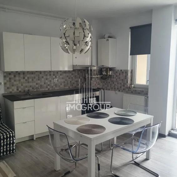 Apartament cu 2 camere semidecomandat, mobilat în Semicentral