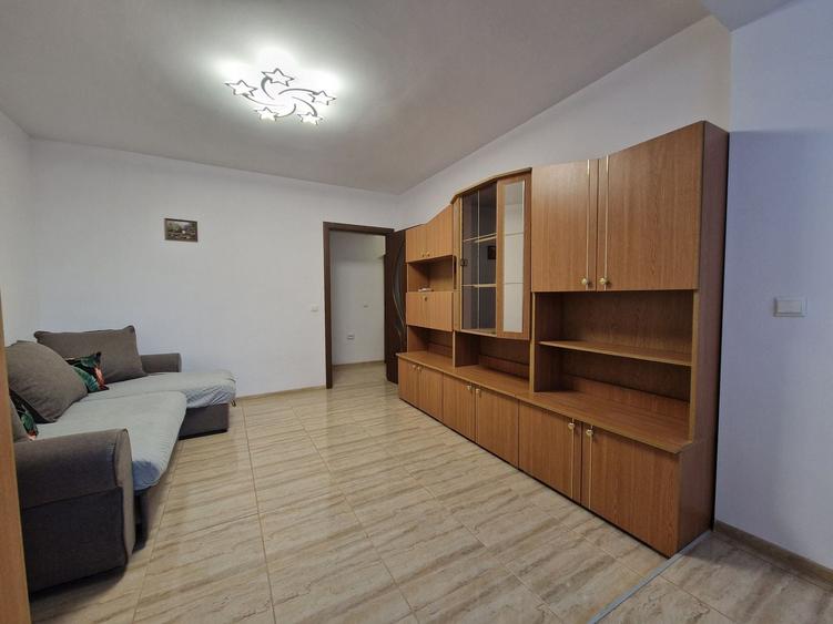 Apartament 2 camere de inchiriat, zona Tractorul - 2