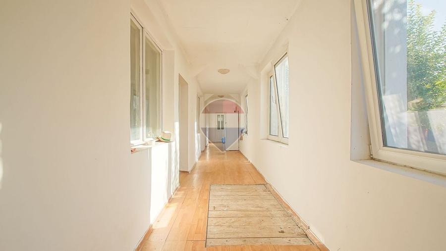 Casă individuală cu 3 camere cu Teren 1651 Mp în Feldioara