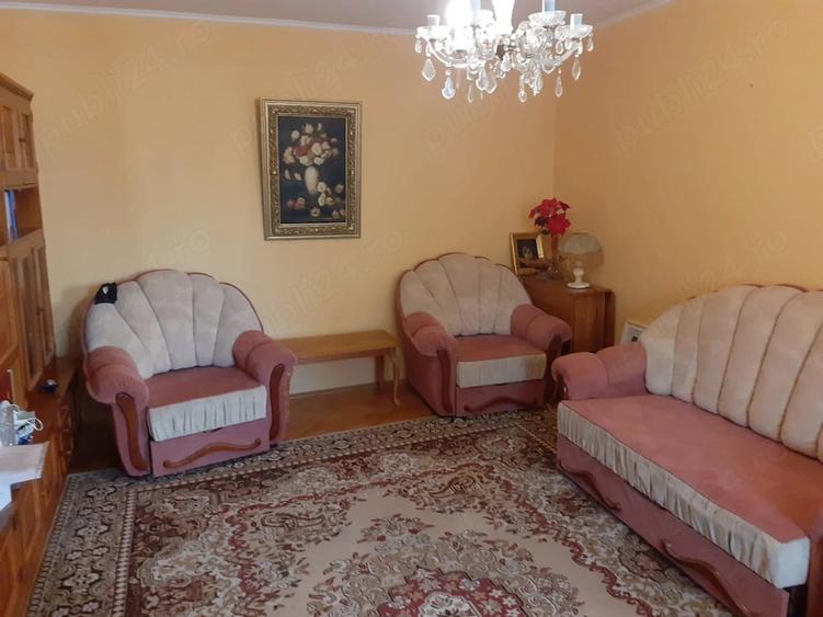Casă cu 4 camere cu Teren 795 Mp în Ultracentral