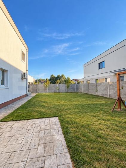 Duplex cu 3 camere cu Canalizare în Urseni