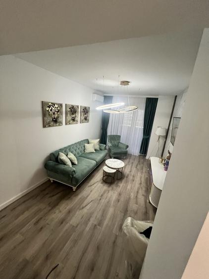 Apartament cu 2 camere decomandat în Exterior Vest