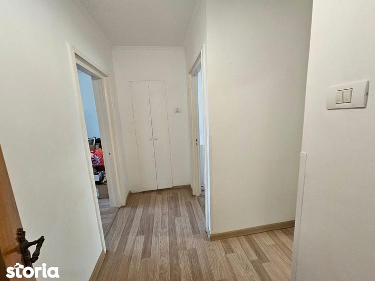 Apartament cu 3 camere în Pantelimon