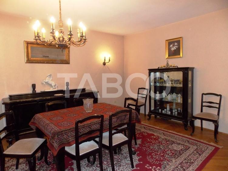 Apartament cu 3 camere decomandat, mobilat în Sub Arini