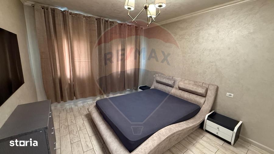 Casă cu 5 camere cu Teren 400 Mp în Vânători
