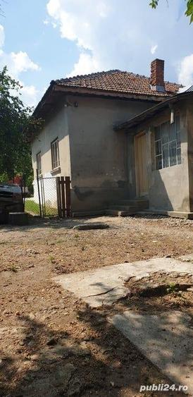 Casă cu 4 camere cu Teren 2500 Mp în Drăgășani