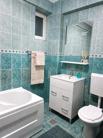 Garsonieră decomandată în Central