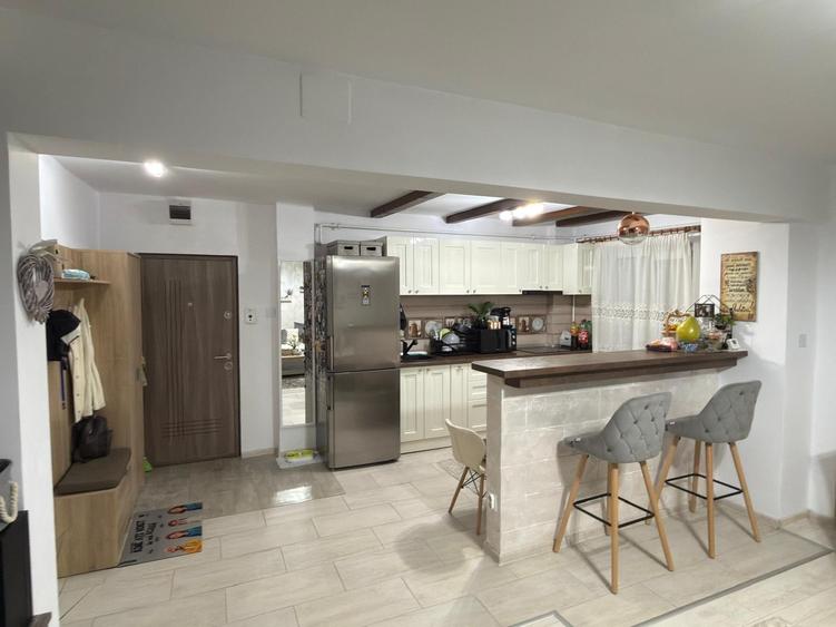 Apartament cu 3 camere în Tolstoi