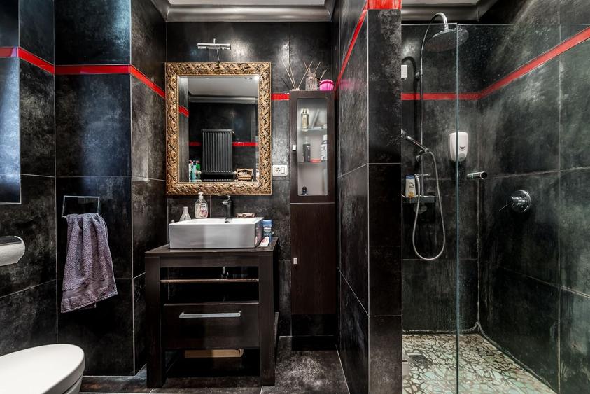 Casă individuală cu 5 camere cu Canalizare în Ultracentral