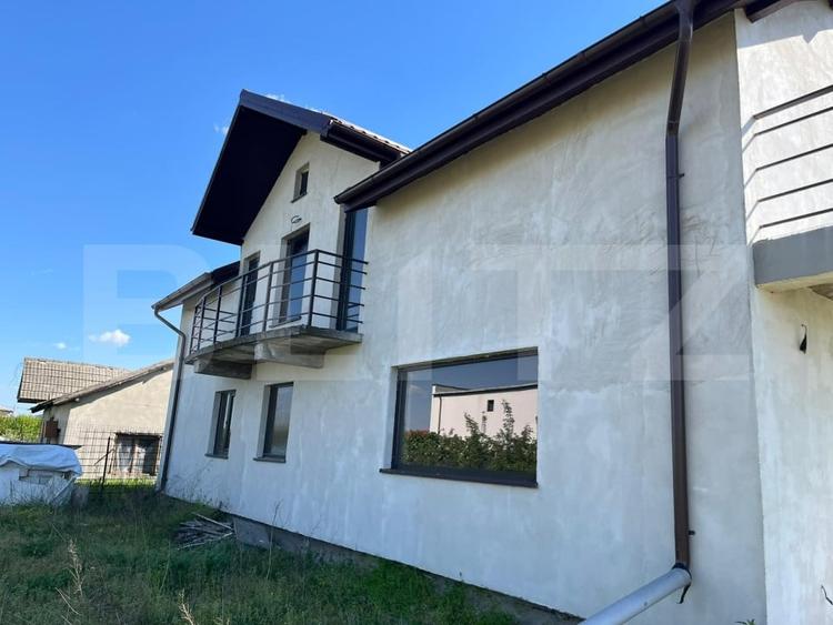 Casă individuală cu 4 camere cu Teren 595 Mp în Popoveni
