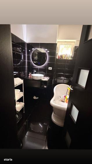 Apartament cu 3 camere în Mihai Bravu