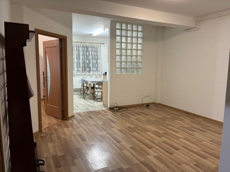 Apartament cu 2 camere circular, mobilat în Florești