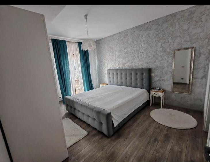 Apartament cu 3 camere semidecomandat în Mogoșoaia