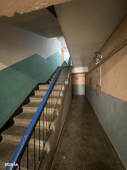 Apartament cu 3 camere decomandat în Botizului