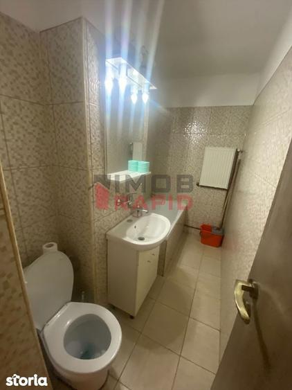 Garsonieră decomandată în Central