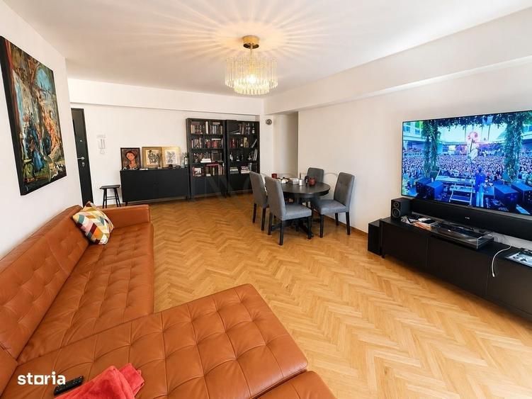 Apartament cu 3 camere decomandat în Victoriei