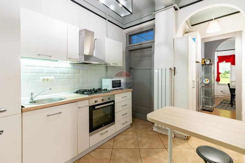 Apartament cu 2 camere decomandat, mobilat în Unirii