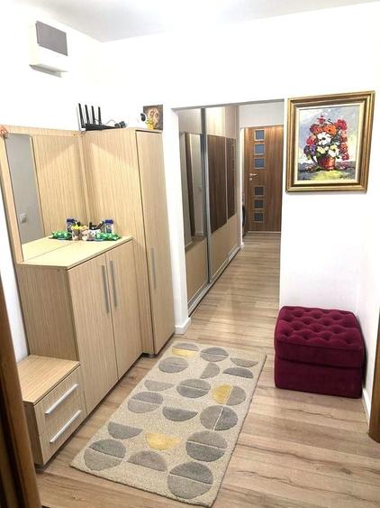 Apartament cu 3 camere decomandat, mobilat în Baba Novac