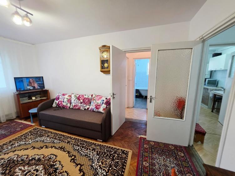 Apartament 2 camere de închiriat – zona Nord, mobilat si utilat - 1