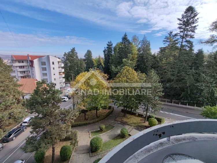 Apartament cu 2 camere decomandat, mobilat în Zorilor