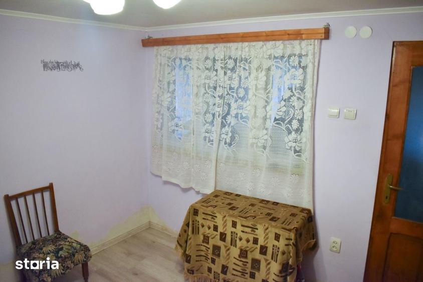 Casă cu 3 camere decomandat cu Teren 2150 Mp în Scorțeni