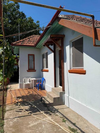 Casă cu 3 camere în Ciorani