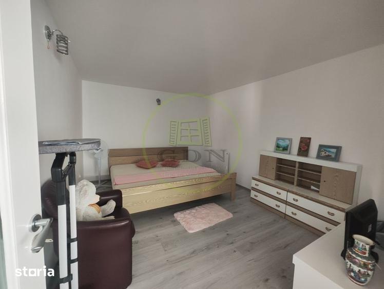 Casă cu 6 camere cu Teren 1124 Mp în Popoveni