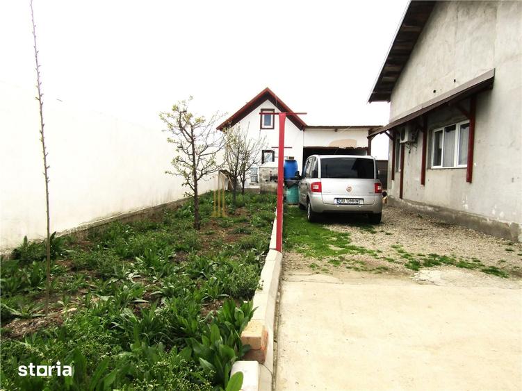 Casă cu 4 camere cu Teren 620 Mp în Ulmi