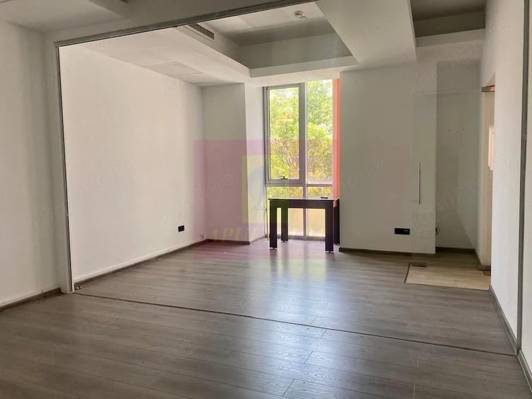 Spațiu comercial, de 30 mp, în Vitan