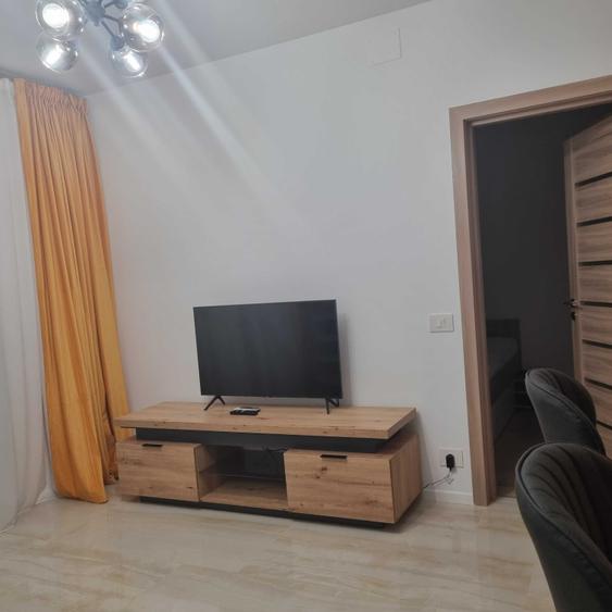 Apartament cu 2 camere si cu loc de parcare de inchiriat in Prima - 5